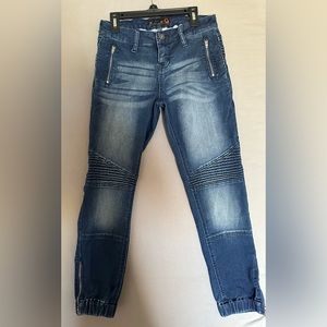 Guess skinny jeans very stretchy comfortable great condition size 8